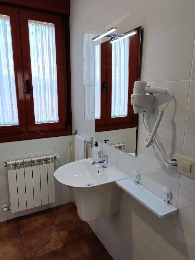Mirador De Ribadiso Vandrarhem Arzúa Exteriör bild